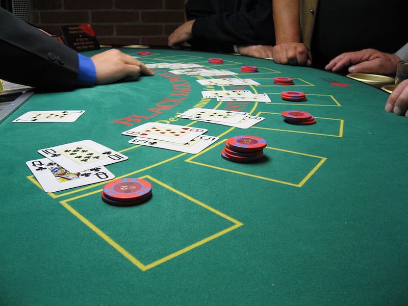 Blackjack YSB66: Luật chơi, tips cược hay từ các lão làng 3 Quy trình diễn ra một ván bài Xì Dách